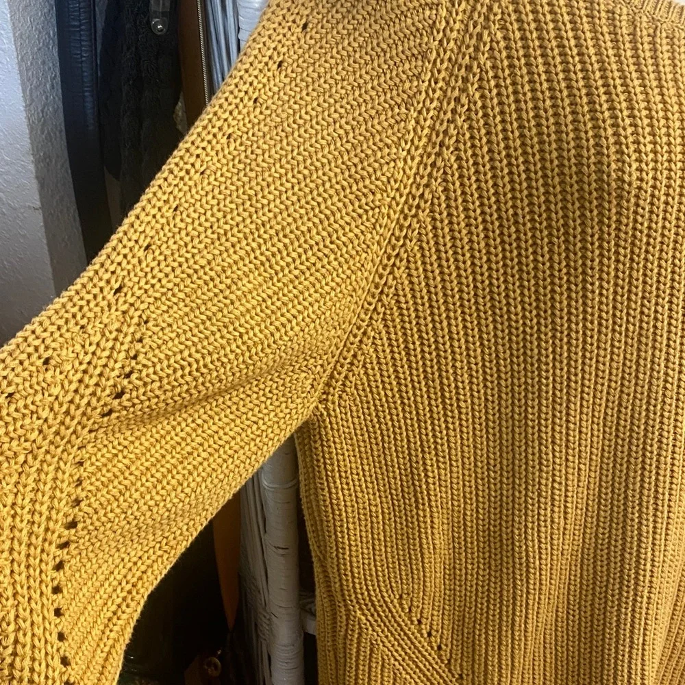 *Coldwater Creek - 100% cotton- Mustard color- scoop Neck Sweater - M